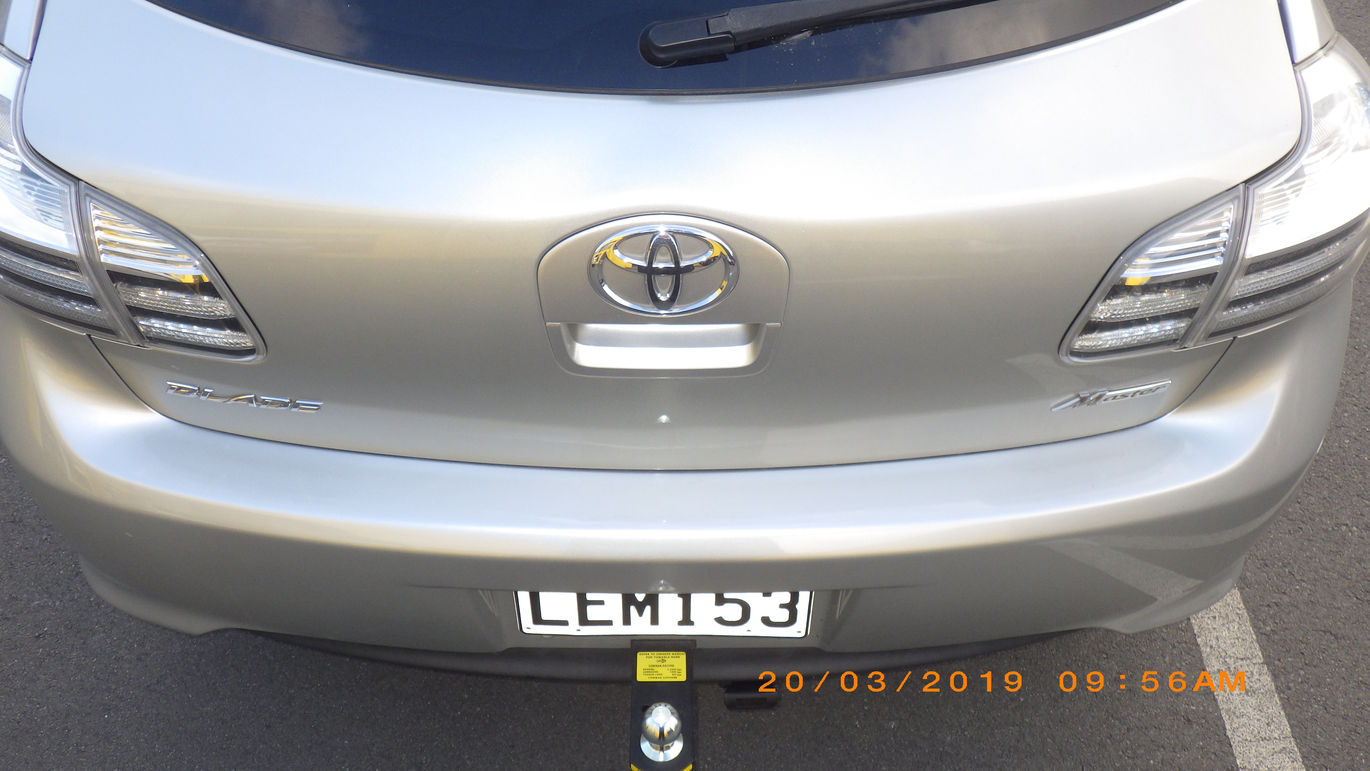 Подлокотник toyota blade